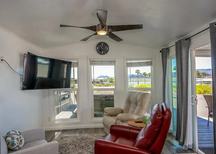 Picture Perfect At Sam's Beachcomber Lake Havasu City