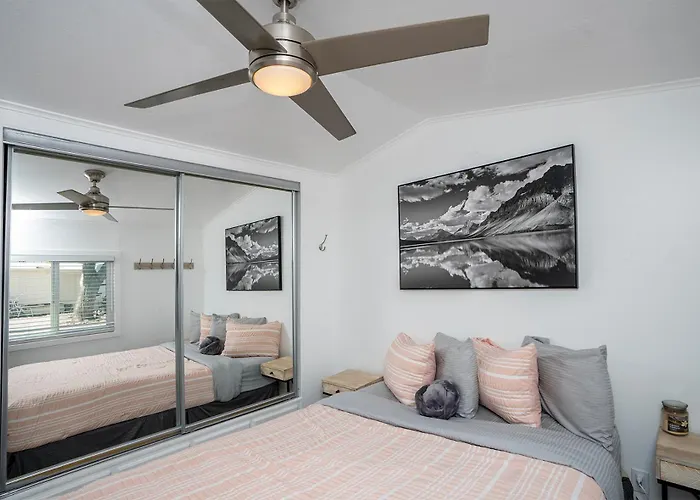 Picture Perfect At Sam's Beachcomber * Lake Havasu City